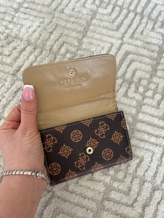 GUESS Pink Croc-Embossed Compact Wallet with Gold Logo - Picture 2 of 6